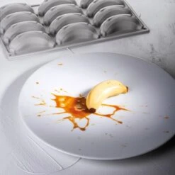 BABY BANANA GG035 Stampo In Silicone 12 Impronte 9x4cm H2,5cm Gourmand Pavoni -Peroni Kitchen Negozio baby banana stampo in silicone 12 impronte 9x4cm h25cm gourmand gg035s pavoni 3