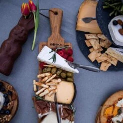 Board Friends Tagliere Da Portata Rettangolare M 40x12,2cm H2,4cm In Legno Boska -Peroni Kitchen Negozio board friends tagliere da portata rettangolare M 40cm in legno boska 3