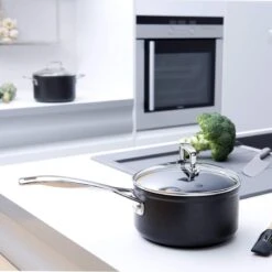 Les Forgèes Casseruola 20cm 1M+1 In Alluminio Antiaderente Con Coperchio Le Creuset -Peroni Kitchen Negozio casseruola 20cm in alluminio antiaderente c coperchio les forgees le creuset 4