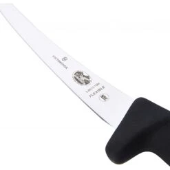 Coltello Da Disosso 15cm Manico Fibrox Nero Safety Grip V-5.6603.15M Victorinox -Peroni Kitchen Negozio coltello da disosso 15cm fibrox safety grip 2