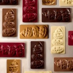 HALLOWEEN FRIENDS PC5060 Stampo In Policarbonato Tavoletta Di Cioccolato 3x100gr Pavoni -Peroni Kitchen Negozio halloween frinds pc5060 stampo in policarbonato tavoletta di cioccolato 3x100gr pavoni 2