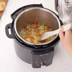 INSTANT POT DUO PLUS WHISPER QUIET 5,7L Pentola A Pressione Elettrica E Multicooker 9-in-1 -Peroni Kitchen Negozio instant pot duo plus whisper quiet multi cooker pentola 57l 7