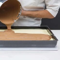 KIT I LOVE LEVELS Stampo In Silicone + Vassoio E Coperchio In Tritan Silikomart -Peroni Kitchen Negozio kit i love levels creazione trasporto ed esposizione 3