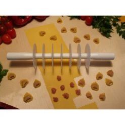 Rullo Tagliapasta A 7 Lame Dentate Regolabili In POM Elettro Center -Peroni Kitchen Negozio mattarello taglia pasta professionale regolabile 7 lame dentate in plastica 1