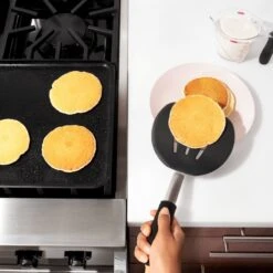 Paletta Flessibile Per Pancake In Acciaio E Silicone 30cm Oxo Good Grips -Peroni Kitchen Negozio paletta flessibile per pancake in acciaio e silicone 30cm oxo good grips 3