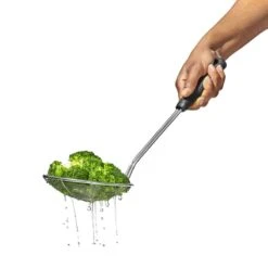 Schiumarola A Cucchiaio In Acciaio 37,6x13,9cm OXO Good Grips -Peroni Kitchen Negozio schiumarola a cucchiaio in silicone oxo good grips 3