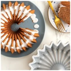Stampo BRILLIANCE BUNDT PAN Ø26,1cm H9,3cm NW85777 Nordic Ware -Peroni Kitchen Negozio stampo brilliance bundt pan 3