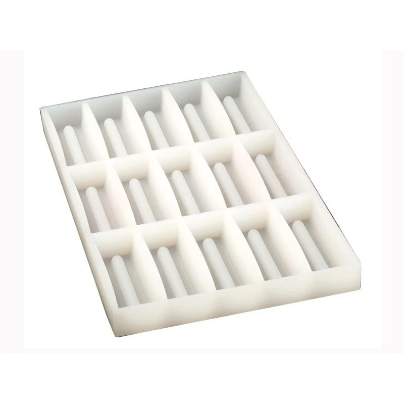 DELICIOUS SNACK DS01 Stampo In Silicone 15 Impronte 9x3cm H1,9cm Pavoni 2 DELICIOUS SNACK DS01 Stampo In Silicone 15 Impronte 9x3cm H1,9cm Pavoni - immagine 2