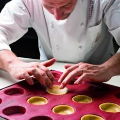 FORMASIL 60x40 FF01 Stampo In Silicone Microforato 40 Impronte Ø4,8cm H1,6cm Pavoni -Peroni Kitchen Negozio stampo formasil ff01 forme tonde 60x40 40 impronte 2