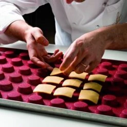 FORMASIL FF06 Stampo In Silicone Microforato 60 Impronte Ø4cm H1,6cm Pavoni -Peroni Kitchen Negozio stampo formasil ff06 forme tonde 60x40 60 impronte 2