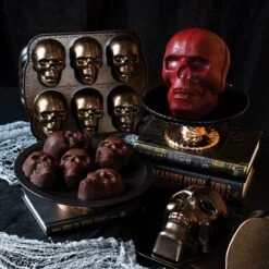 Stampo HAUNTED SKULL CAKE PAN 3D 30,9x23,4cm H10cm 2 Impronte NW88448 Nordic Ware -Peroni Kitchen Negozio stampo haunted skull cake pan 3d nw88448 2 impronte 9 cups nordic ware 3