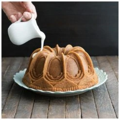 Stampo VAULTED CATHEDRAL BUNDT PAN Ø24,3cm H10,1cm NW88637 Nordic Ware -Peroni Kitchen Negozio stampo vaulted cathedral bundt nordic ware 3