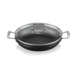 Les Forgèes Tegame Basso 28cm 2M In Alluminio Antiaderente Con Coperchio Le Creuset -Peroni Kitchen Negozio tegame 28cm in alluminio antiaderente ccoperchio les forgees le creuset 2