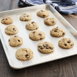 Teglia Crispy M In Alluminio NW43170 Nordic Ware -Peroni Kitchen Negozio teglia crispy m 2