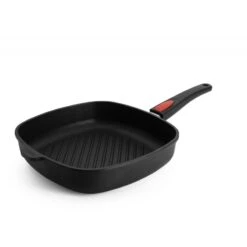 Woll TiTAN Best Bistecchiera 28x28cm H6,5cm Con Rivestimento Al Titanio