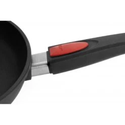 Woll TiTAN Best Padella 24cm H5cm Con Rivestimento Al Titanio -Peroni Kitchen Negozio titan best padella 24cm h5cm con rivestimento al titanio woll 5